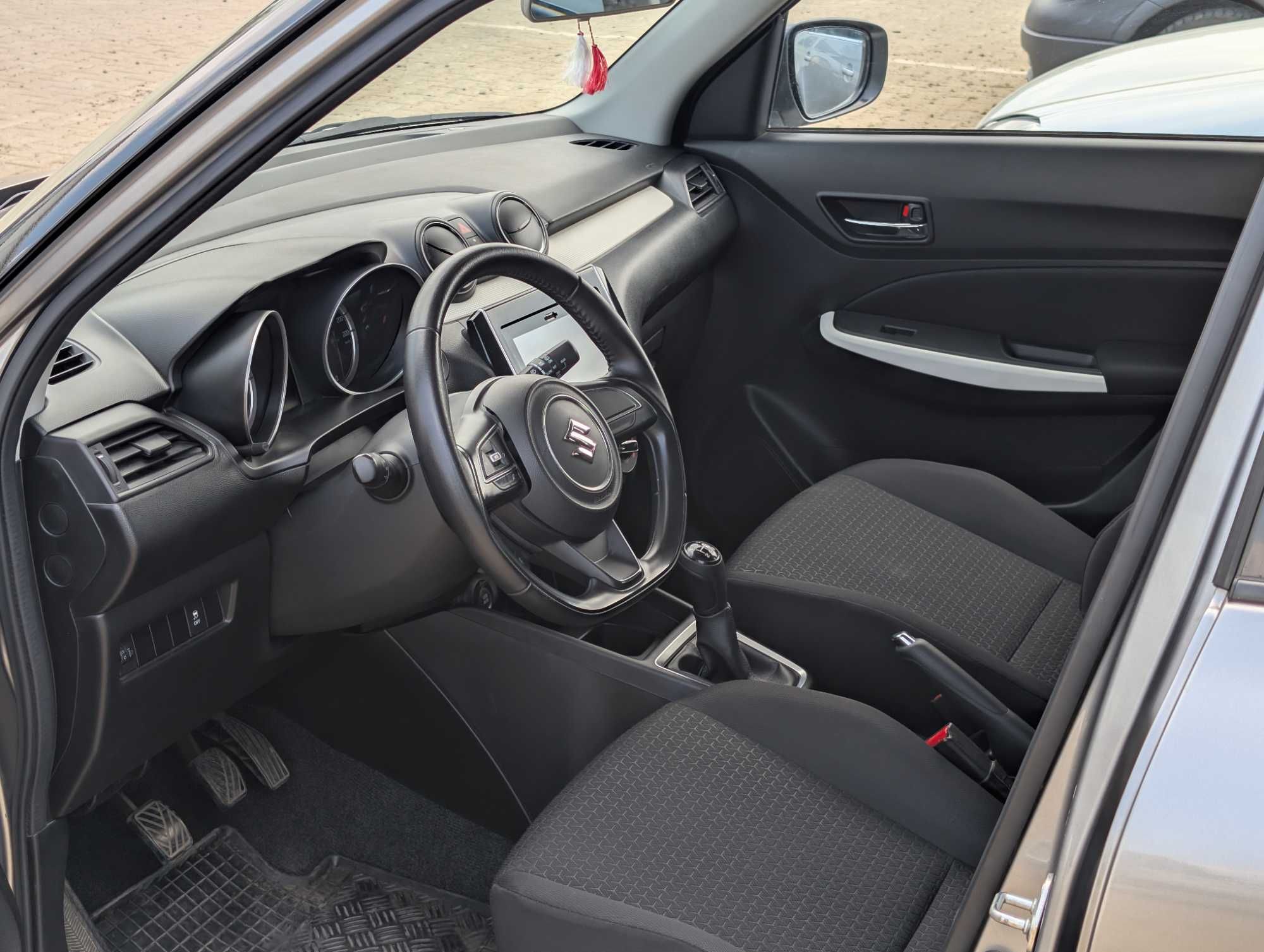 suzuki swift 2019 - turbo 10.000 km rulati