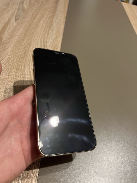 vand iphone 12 pro max