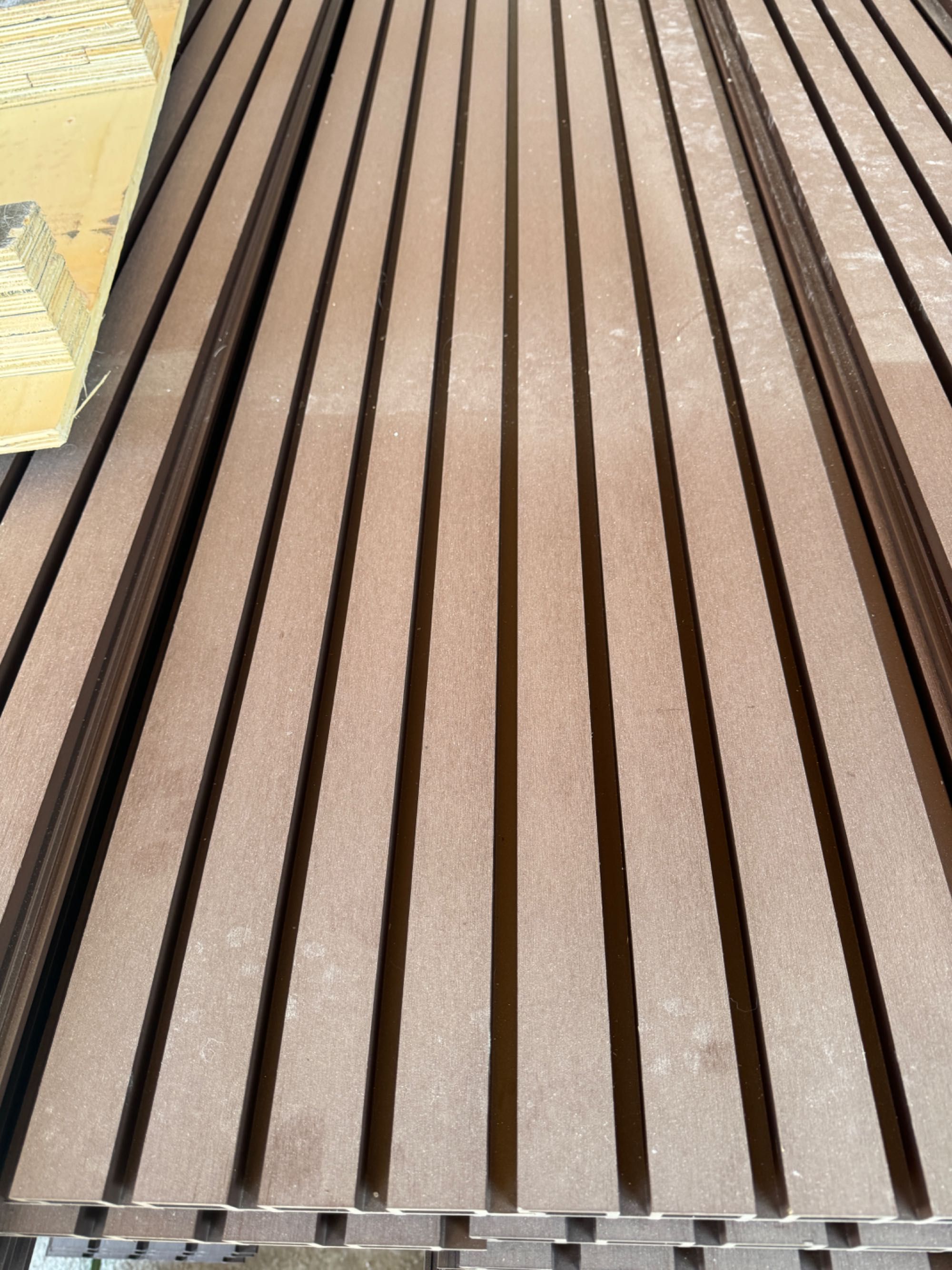 Riflaje perete interior sau exterior