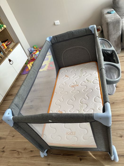 Kinderkraft бебешка кошара