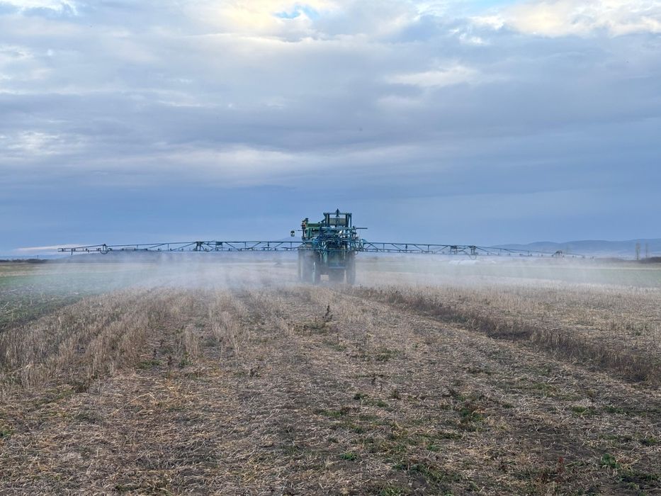 Instalatie de erbicidat berthoud  24m  2500litri  met ,erbicidator