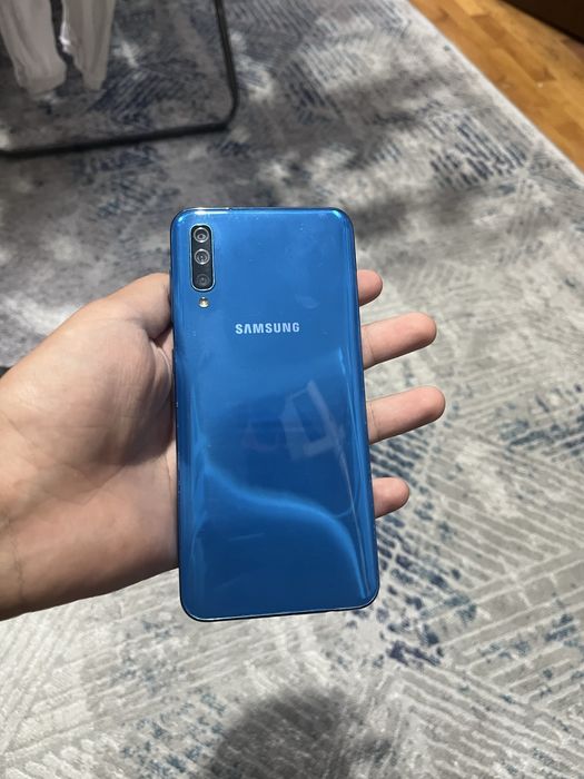 Samsung a50 128gb 4ram перфектен