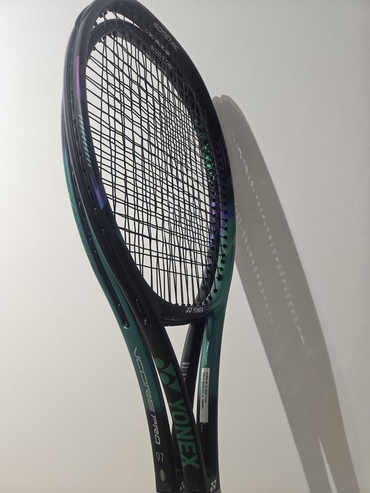 Yonex VCore Pro 97 Stare excelenta Maner 2