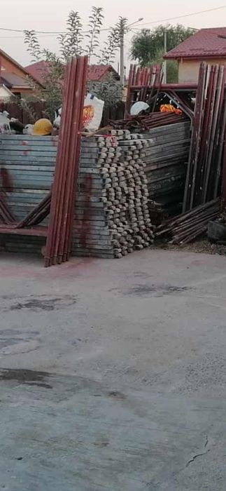 Schela metalica de inchiriat