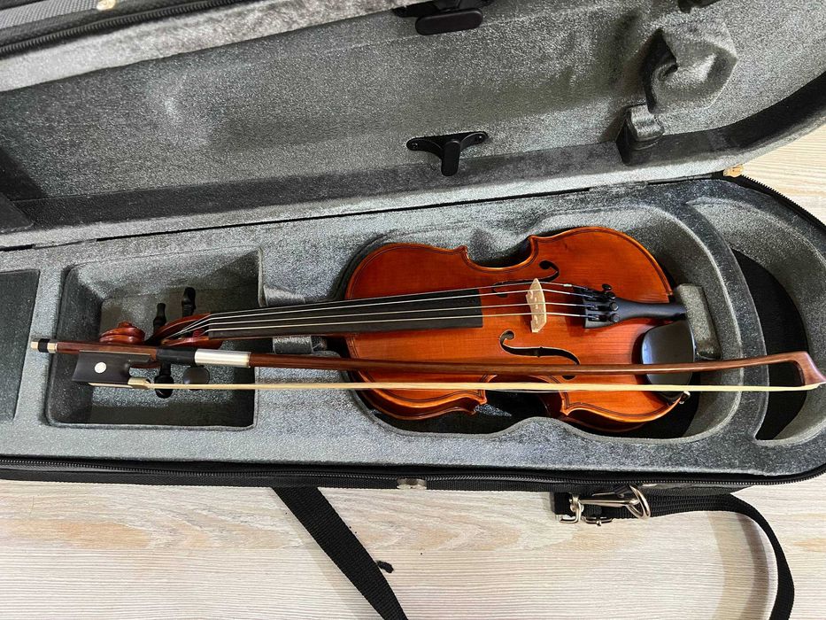 Продаю скрипку Yamaha V5 1/16