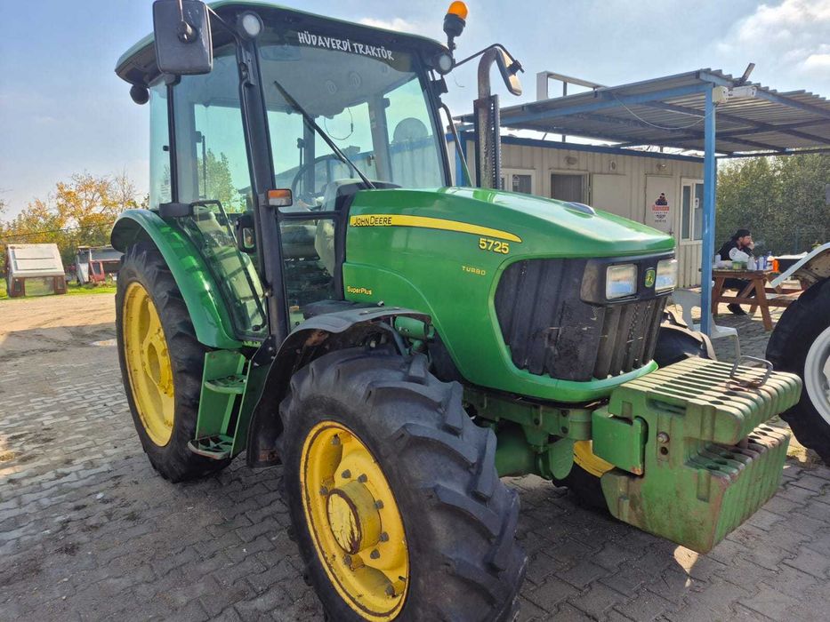 Tractor John Deere 5725