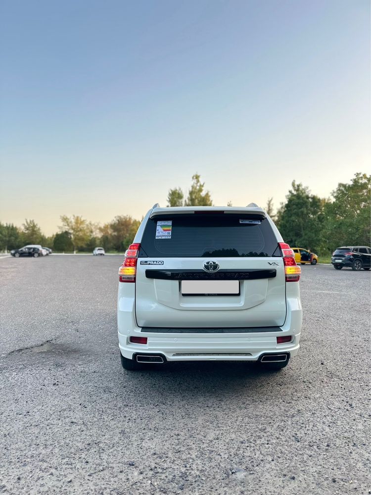 Tayota Land Cruiser Prado 150