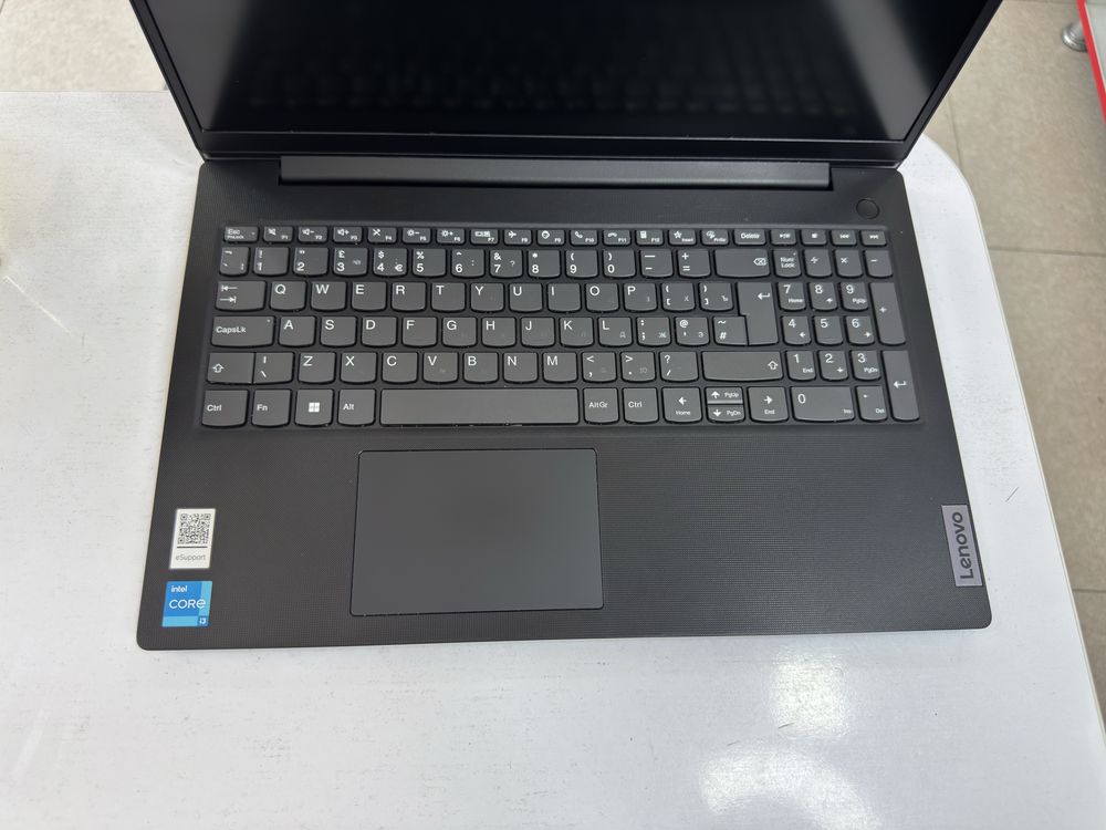 lenovo core i3-12 avlod 8/256 ssd lik zor holatda keldi, dasturlashga