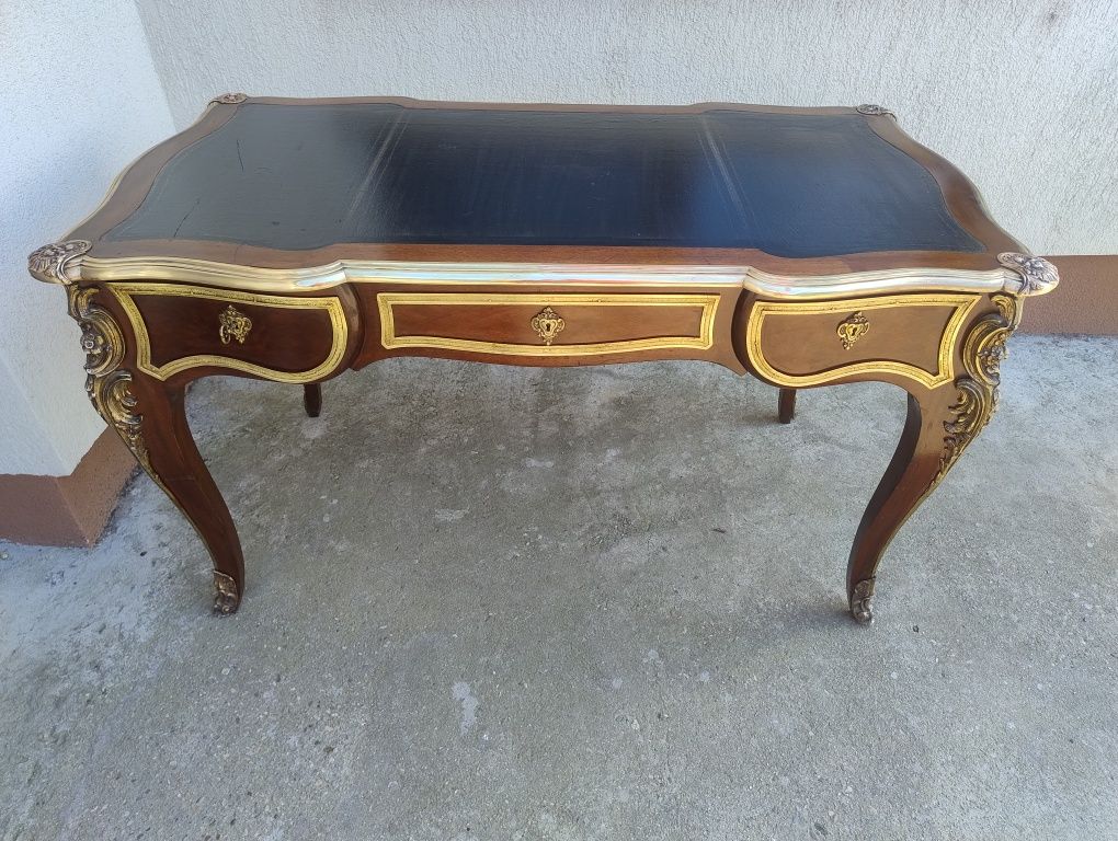 Birou central vechi stil Louis XV din lemn masiv cu blat din piele