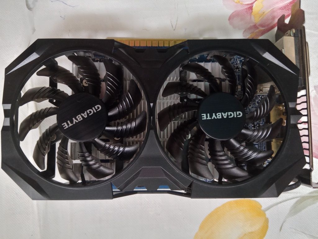 Продам видеокарту