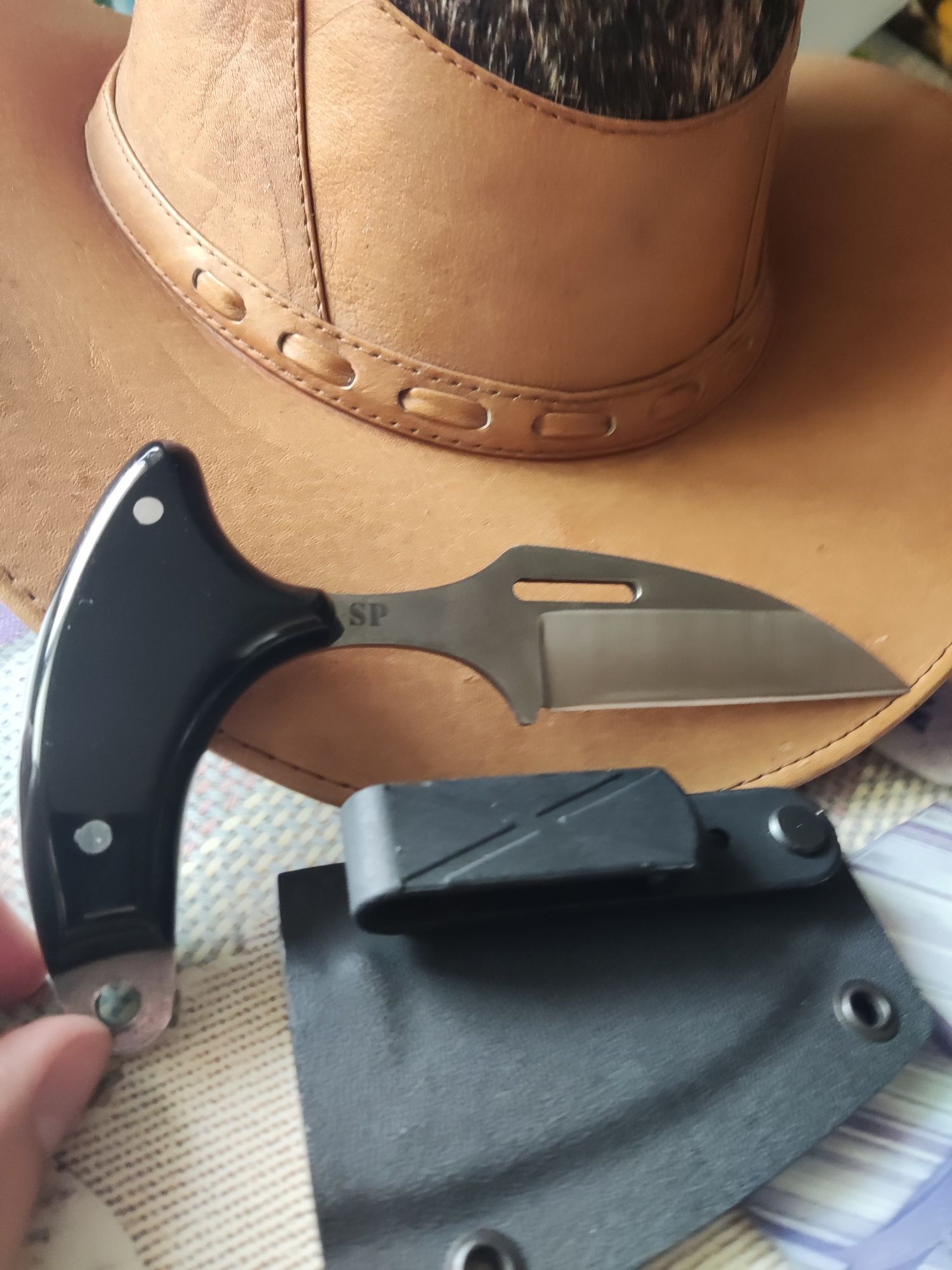 Cuțit push dagger pumnal
