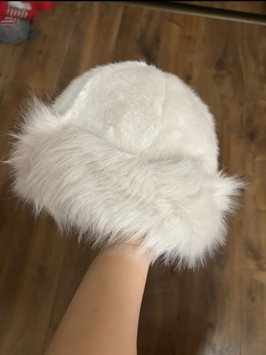 Căciulă blană textila. Nouă