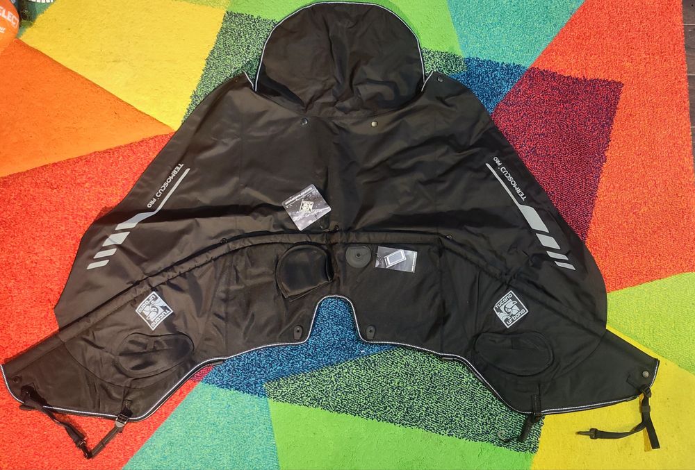 Husa pentru picioare TUCANO URBANO R154 PRO