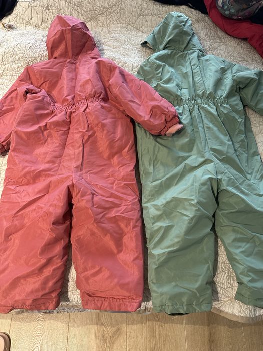 Детски якета и зимни гащеризони