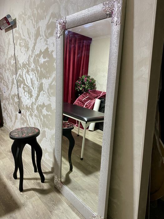 Продам зеркало в хорошем состояние