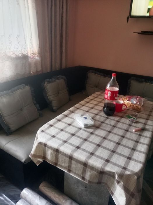 Уголок сотилади зудлик билан