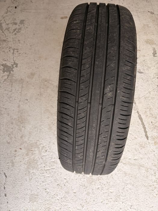 Set 4 anvelope vara Dunlop 215/60/R17 96H