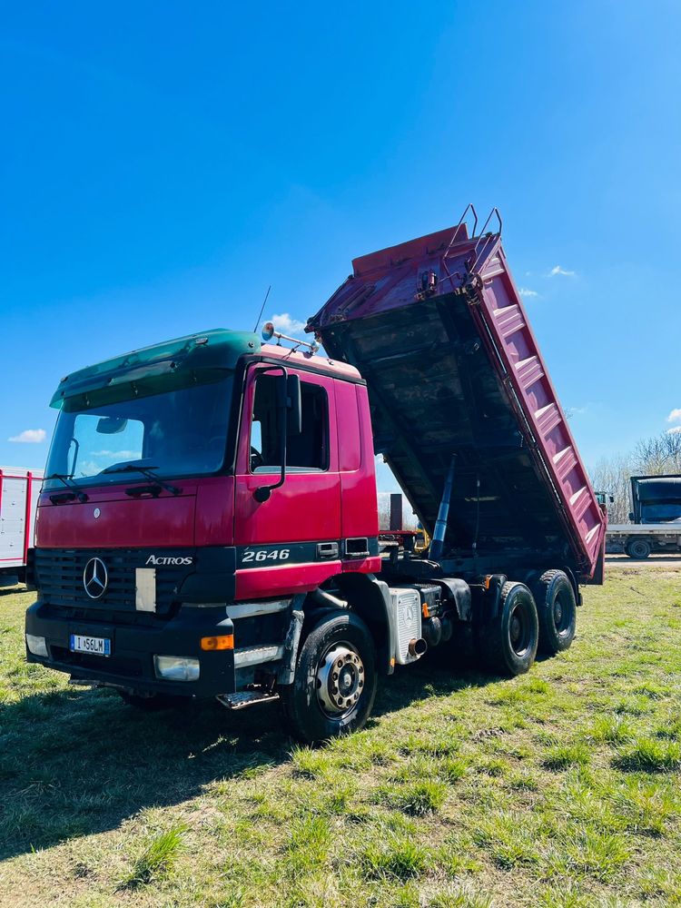 Mercedes-Benz 6x4 basculabil