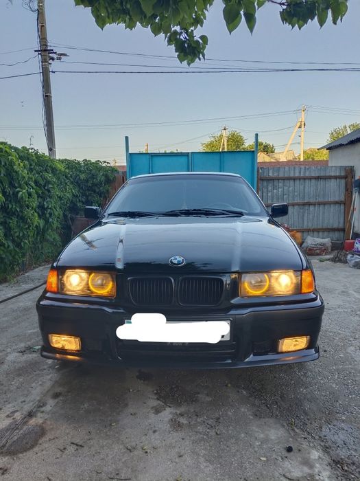 BMW 318 в хорошем состоянии