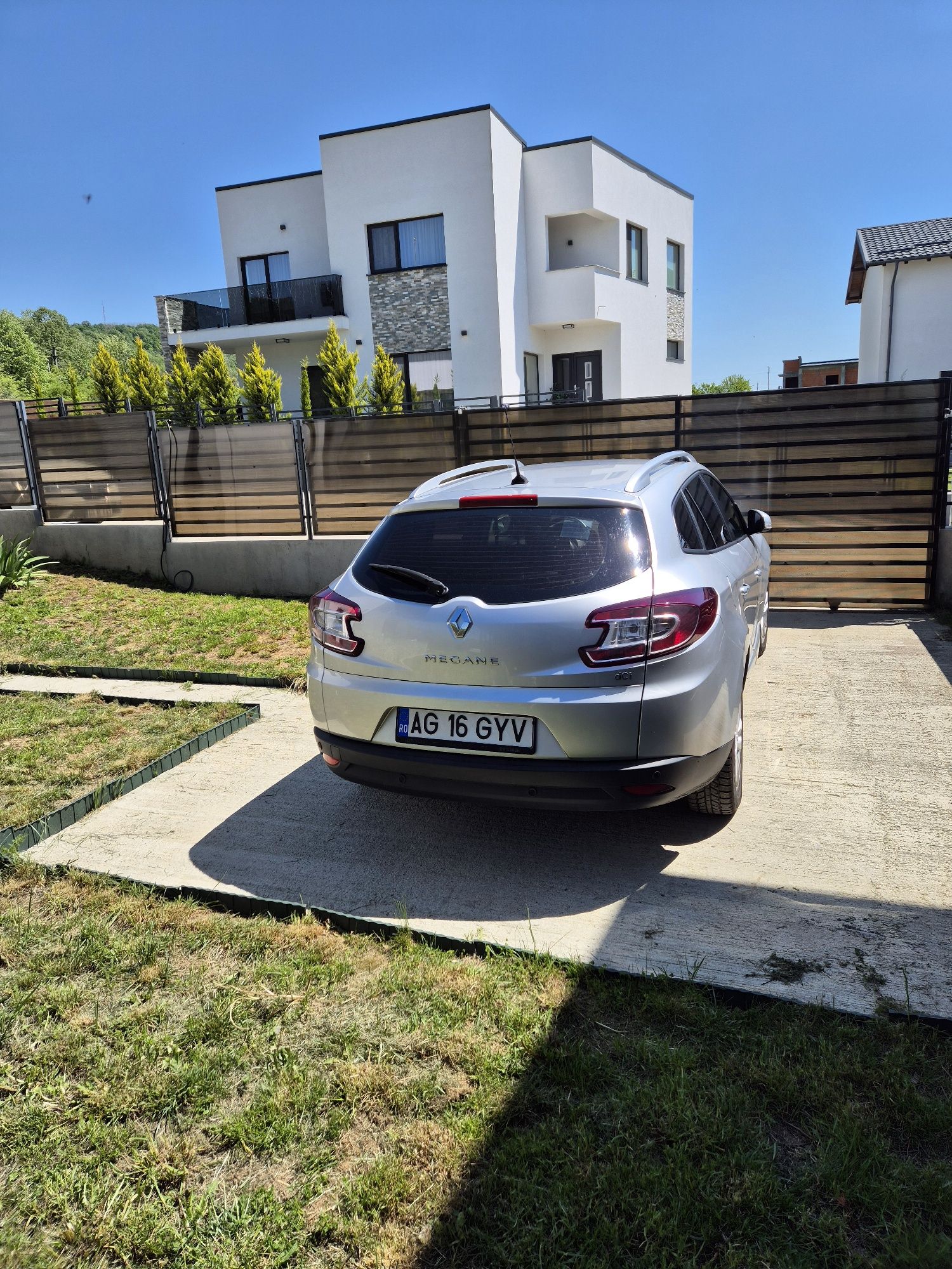 Vânzări auto Renault megane 3