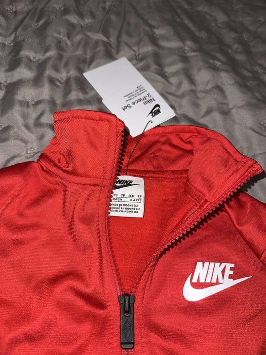 Спортен екип за момче 3-4 години възраст Nike