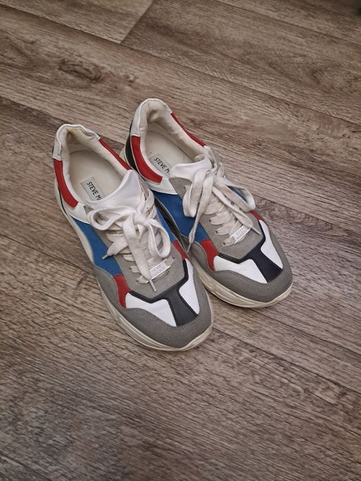 Женская.    обувь