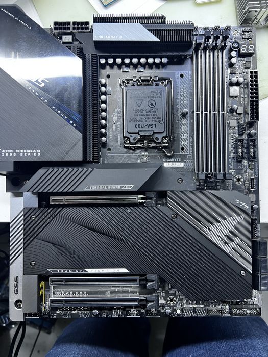 материнская плата aorus master z690