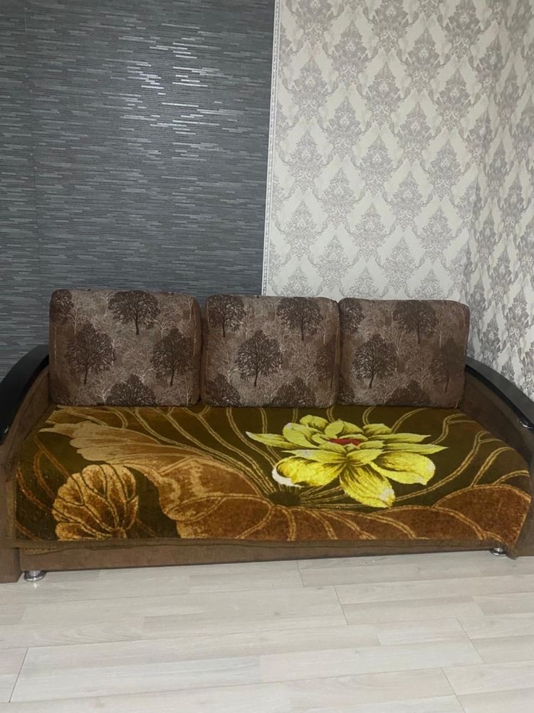 Диван с креслом самовывоз