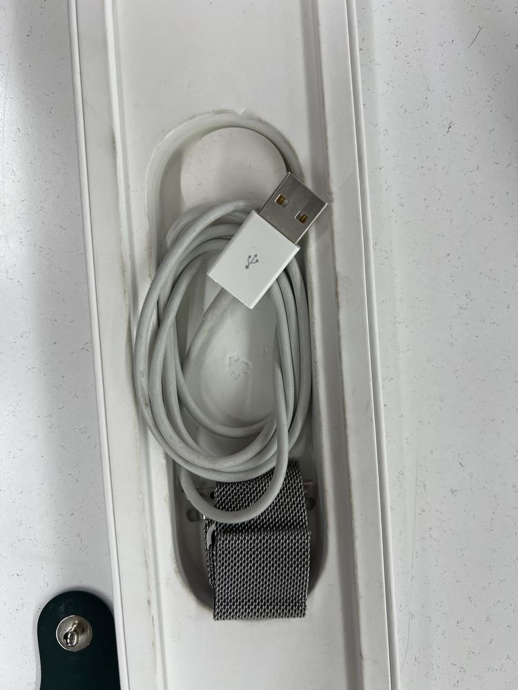 Apple watch se 44 black