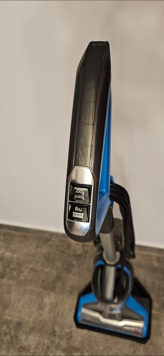 Vand Aspirator mop Bissell CrossWave – 2 în-1: aspiră si spală