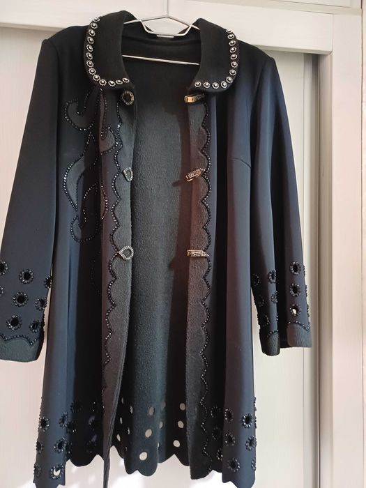 Женская полу куртка весенная турецкая цвет черный размер 52