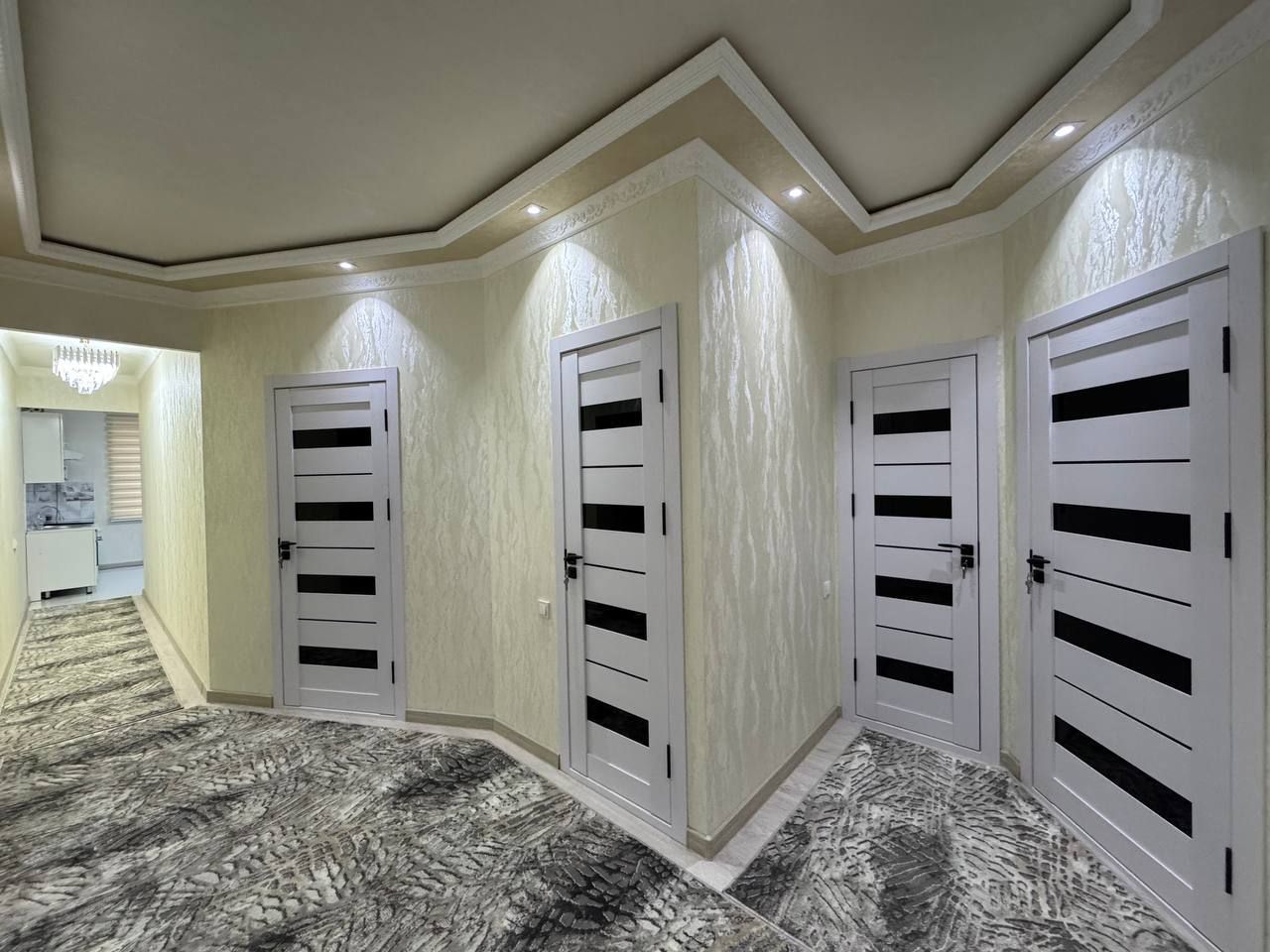 Продается 3х комнатная кв. 3й этаж. 92м2. Гагарина.