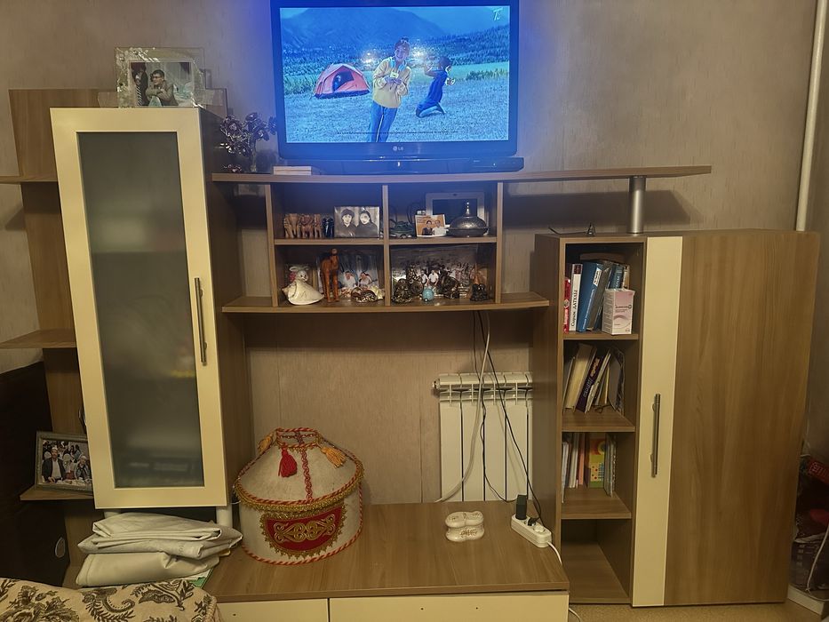 Продам стенку для ТВ