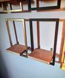 Rafturi suspendate din lemn și metal – design industrial by Wall Tale