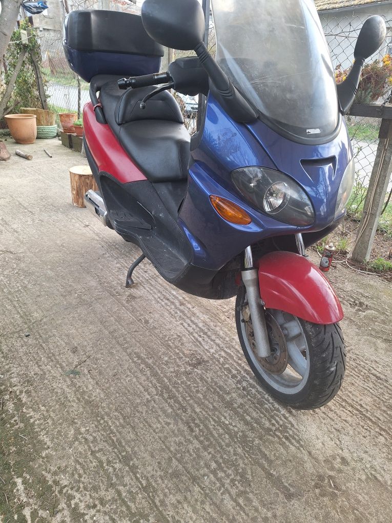 Piaggio X9 250кубика-Honda