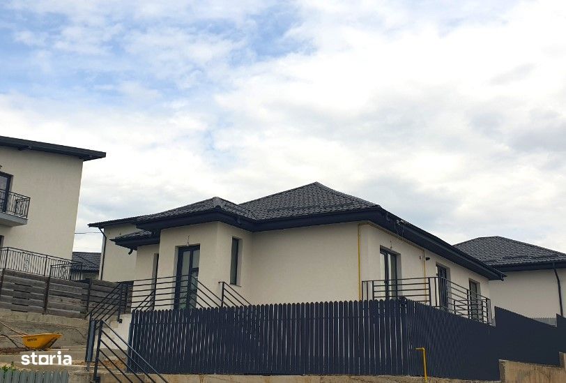 IASI– Valea Lupului– Casa plan parter cu 4 camere+ garaj- 460 mp teren