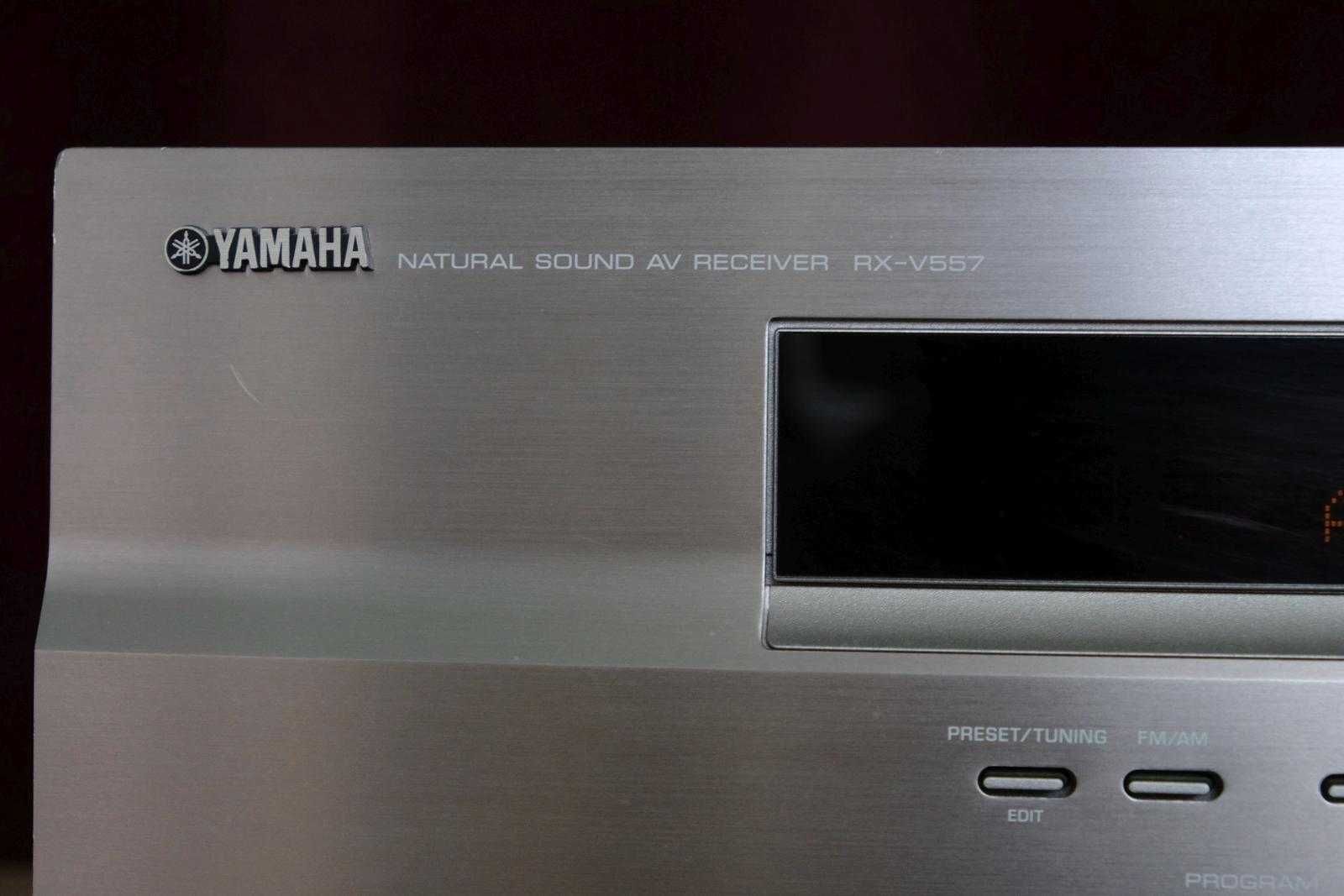 Продавам мощен,голям и качествен ресивър 6,1 канален Yamahа RX-V557
