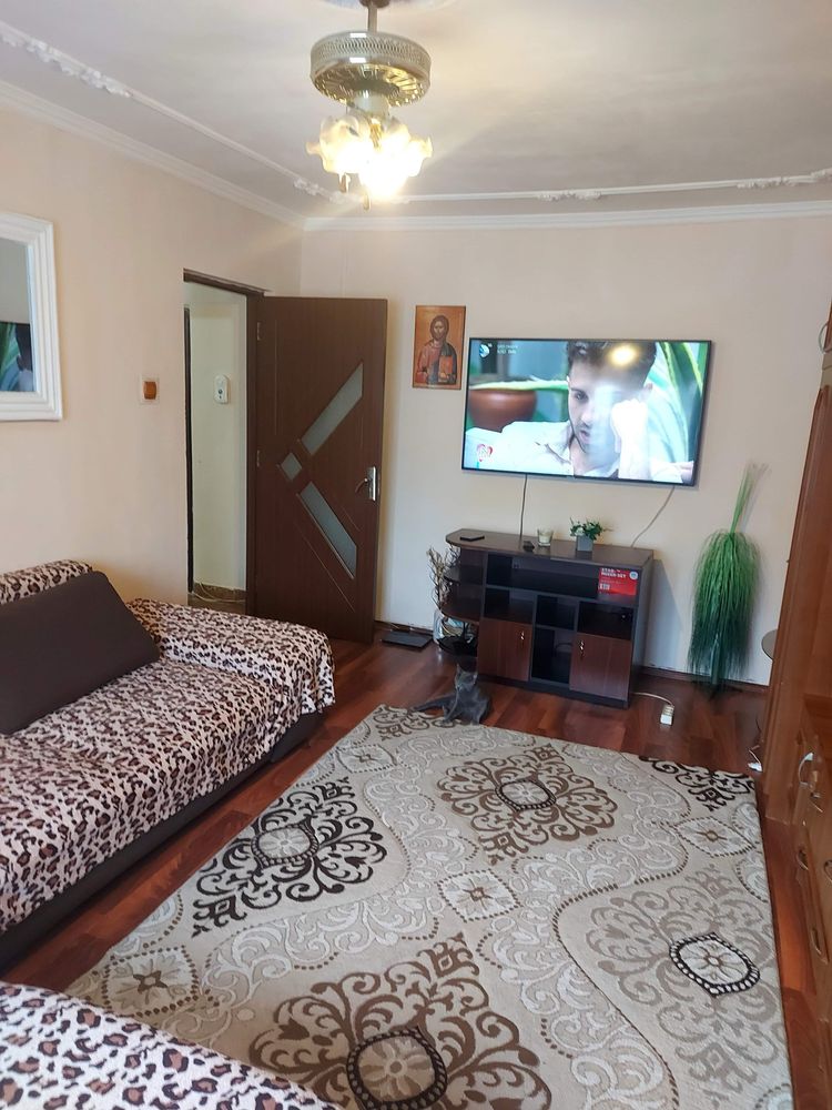 Vand Apartament Drobeta sau schimb cu casa plus diferenta de la mine