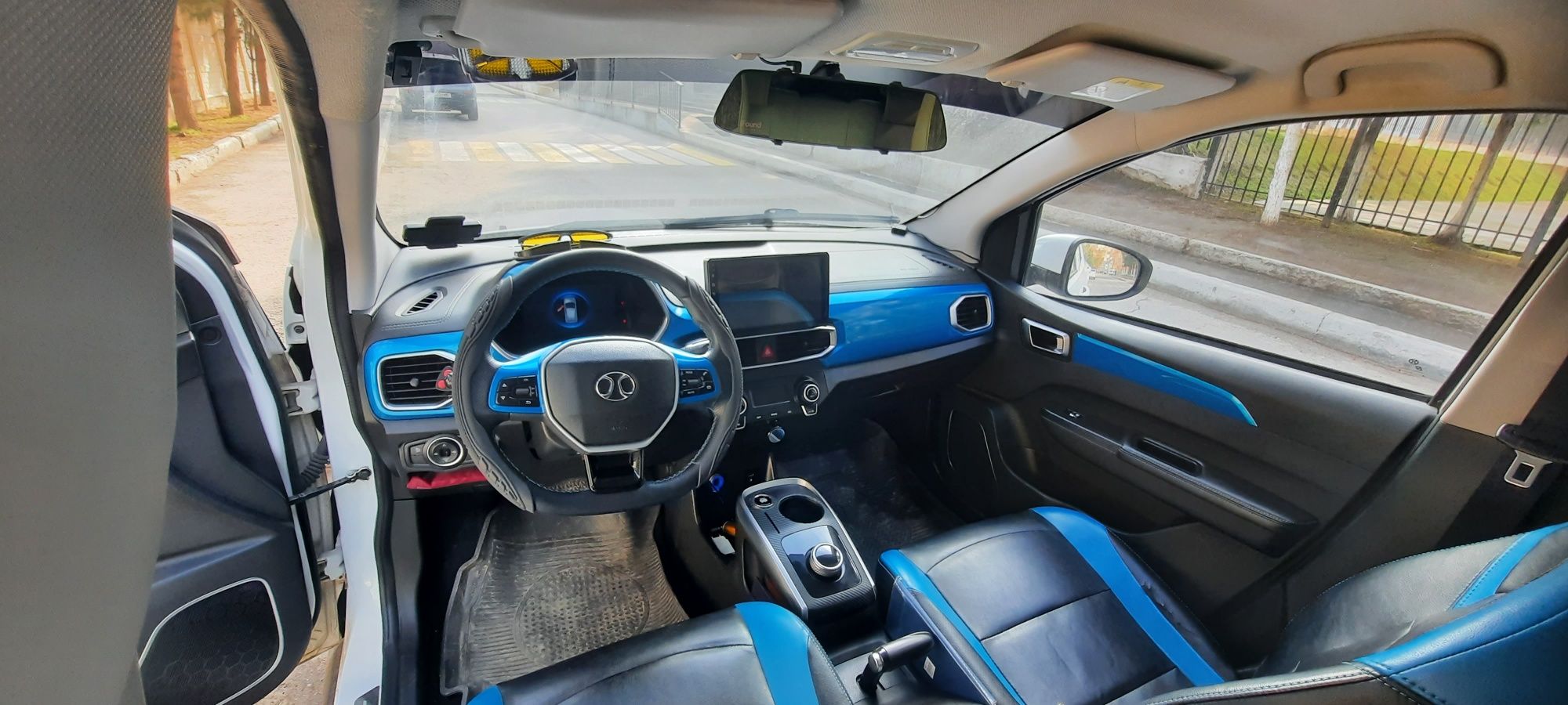 Электромобиль BAIC EС3