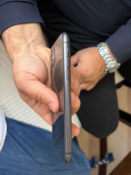 iPhone 11 64GB black