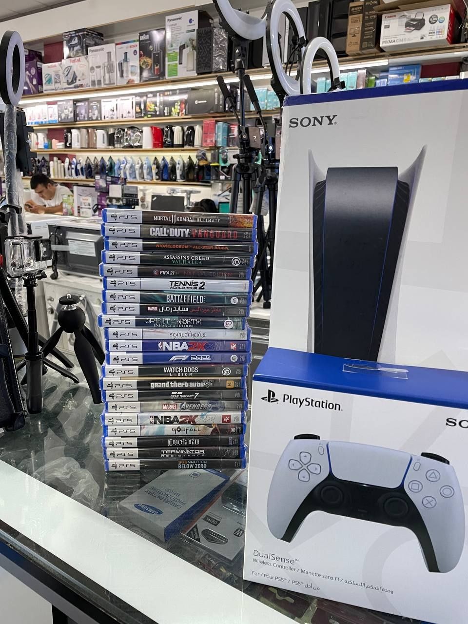 Ps4 slim 1000Gb + 16 игр
