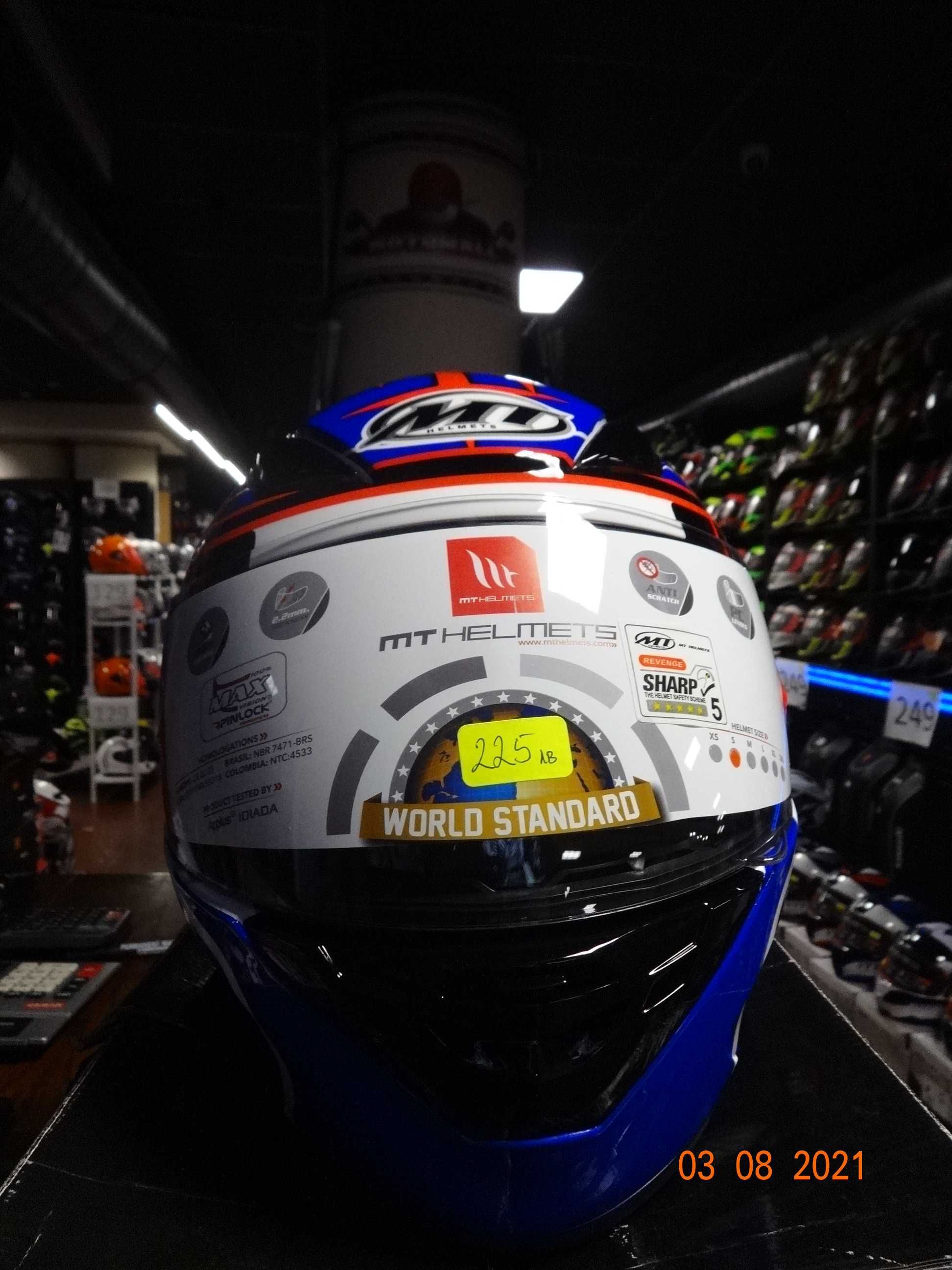 каска MT Helmets каска Revenge различни разцветки пистова мото каска