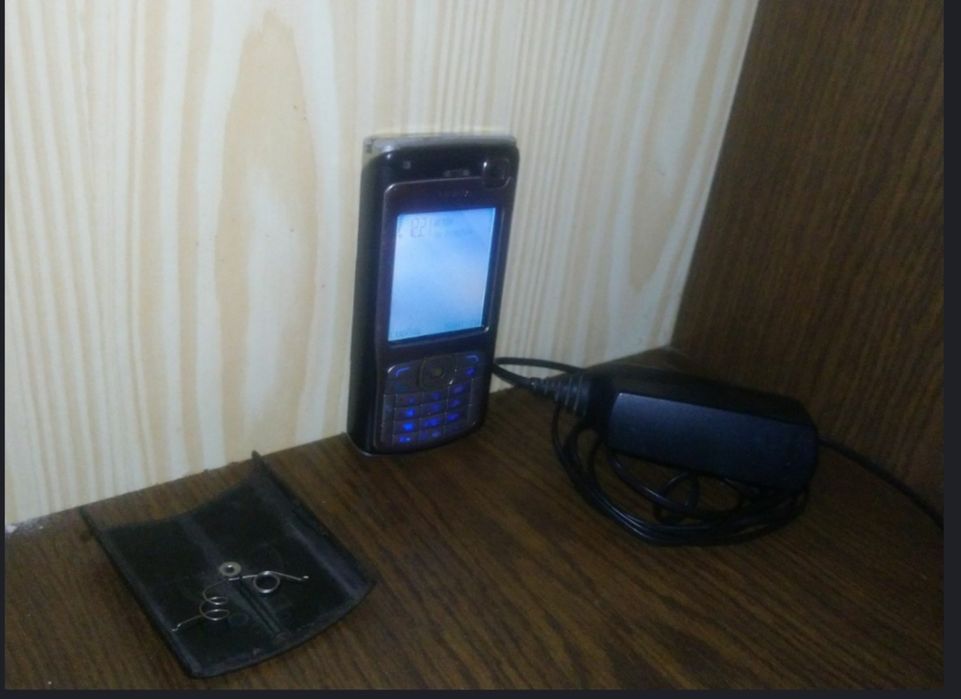 Продам телефон Nokia N70