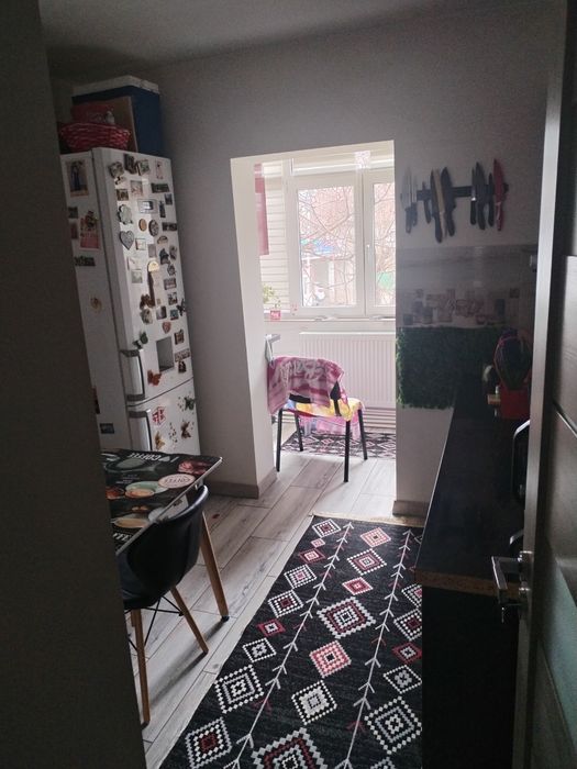 Vând apartament 3 camere