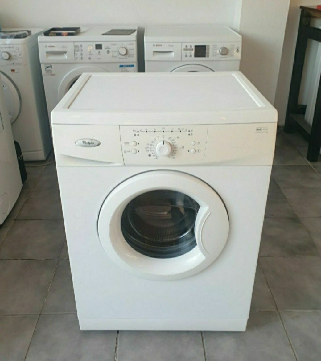 Masina de spălat rufe Whirlpool  / 4oo lei. awo 5114 AA