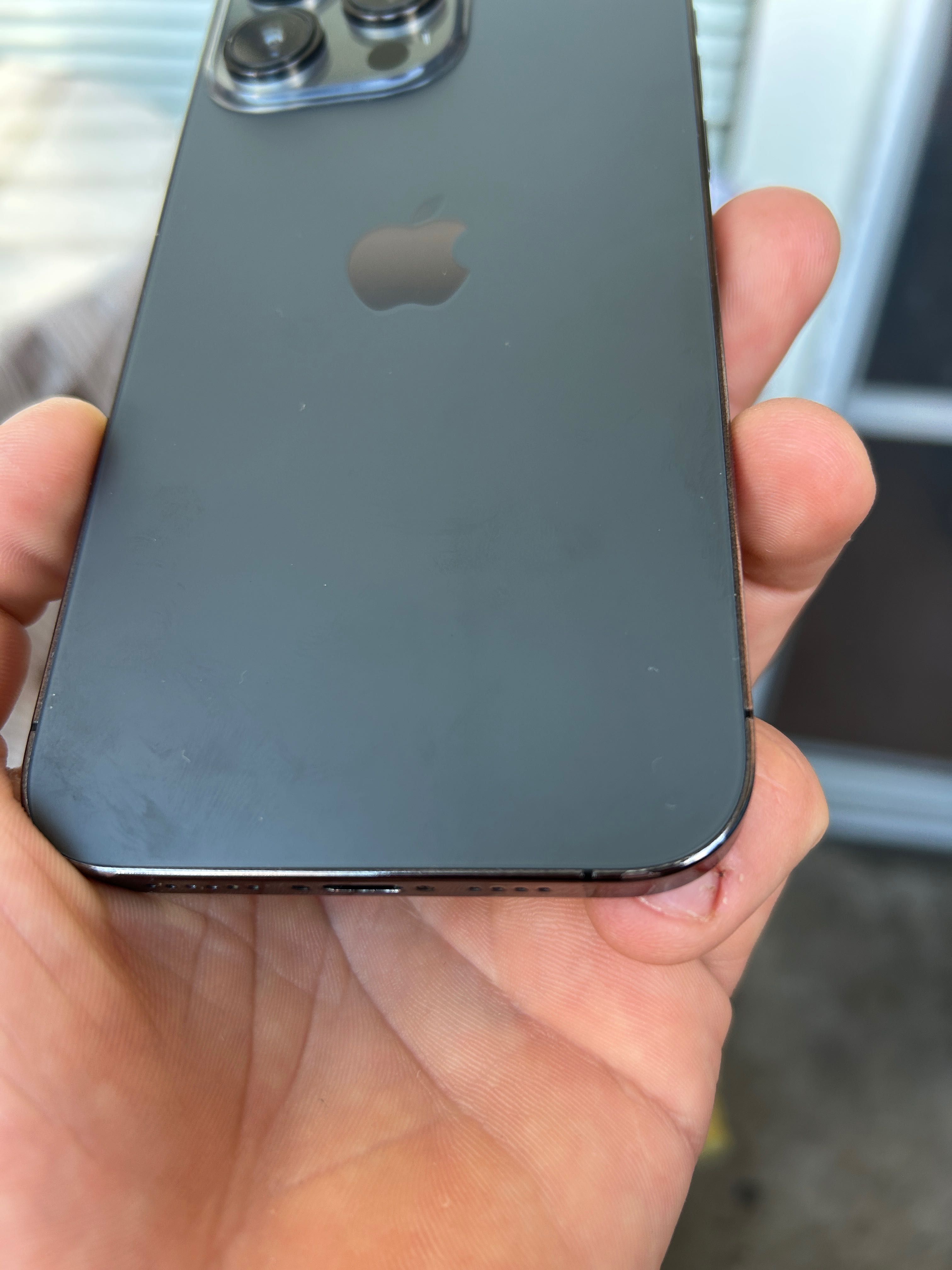 Iphone 14 pro max 1-TB за ремонт
