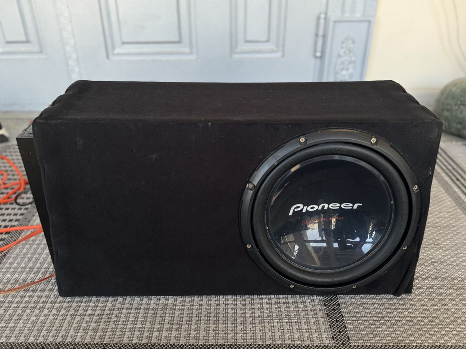 продам Сабвуфер Pioneer с усилительем pioneer оригинал