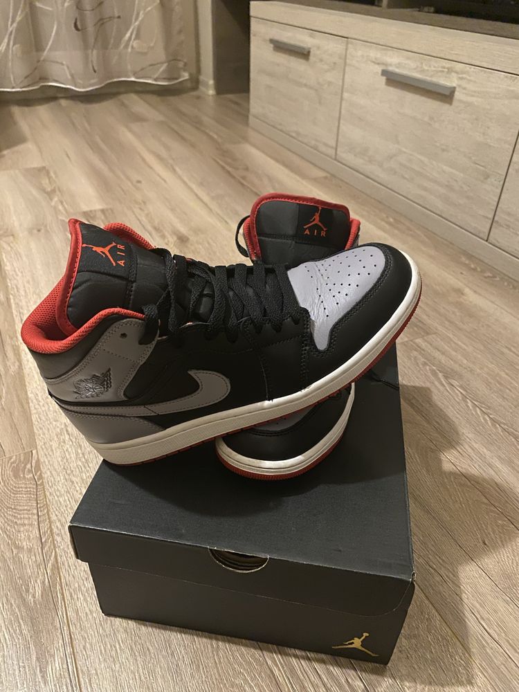 Nike Air Jordan 1 Mid
