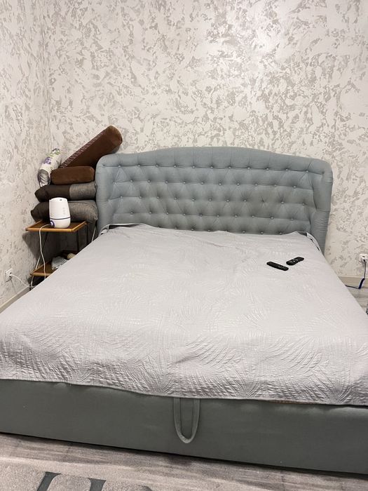 Кровать двуспальная