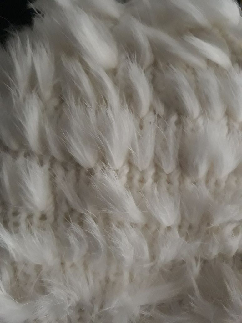 Caciula tricotata blana naturala